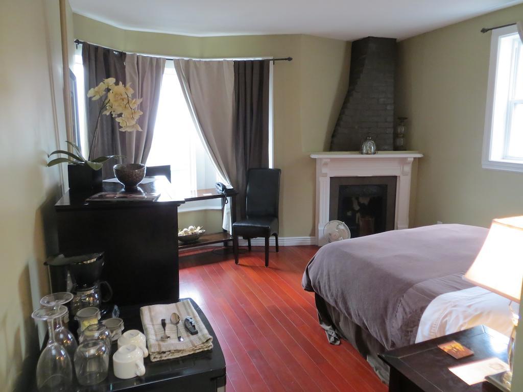 The Duckworth Inn เซนต์จอห์น ภายนอก รูปภาพ
