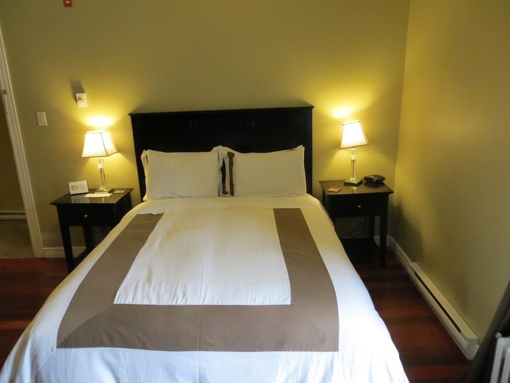 The Duckworth Inn เซนต์จอห์น ภายนอก รูปภาพ