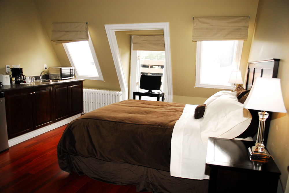The Duckworth Inn เซนต์จอห์น ภายนอก รูปภาพ